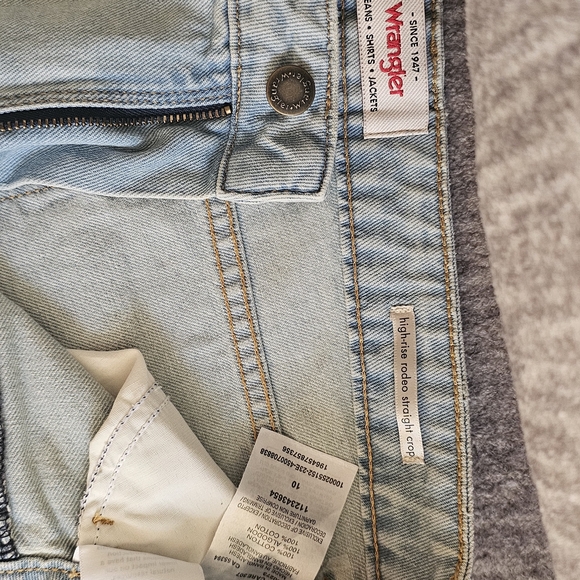 Wrangler Light Blue Denim Jeans - Picture 2 of 3